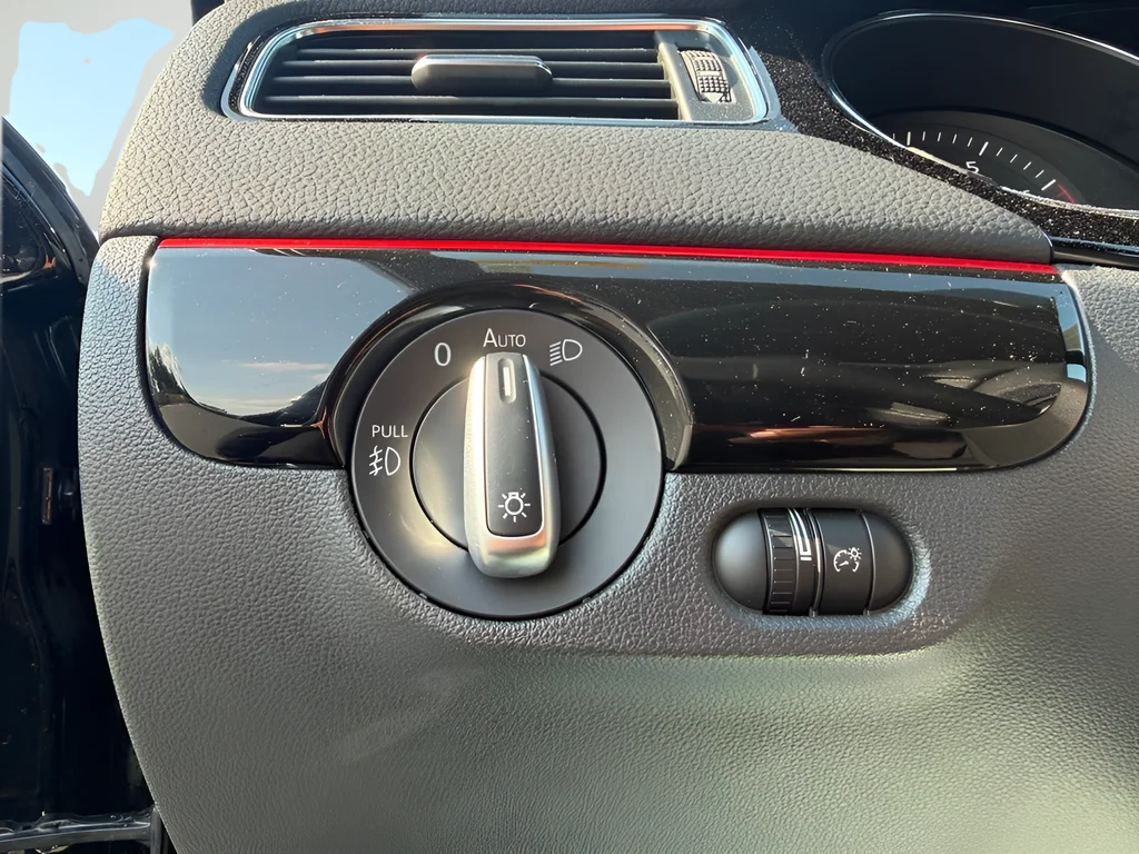 Used 2017 Black Volkswagen GLI image 10