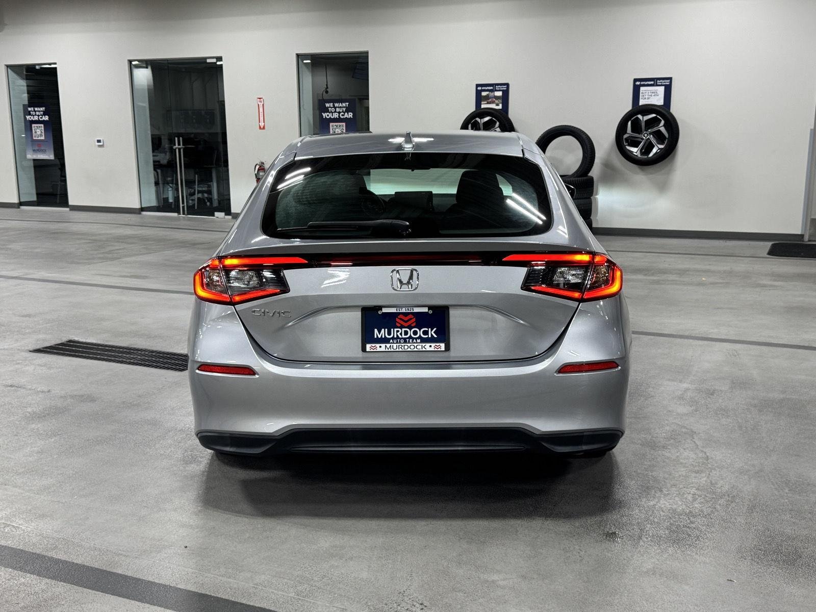 Used 2024 Lunar Silver Metallic honda LX image 7