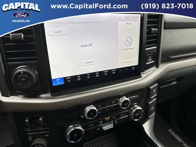 Used 2025 Blue Ford XLT image 27