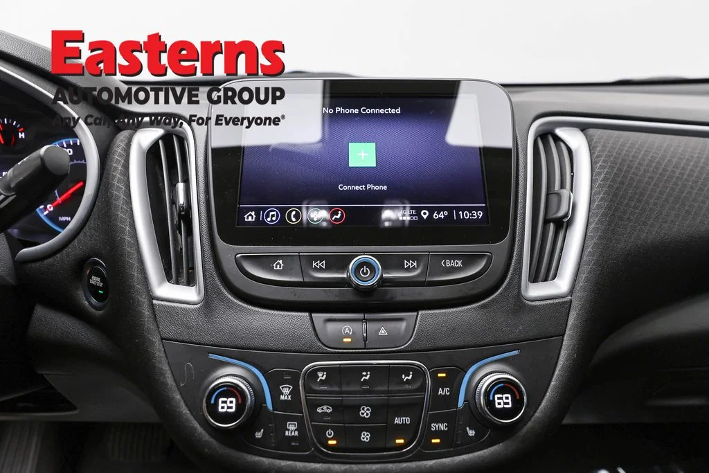 Used 2023 Gray Chevrolet LT image 12