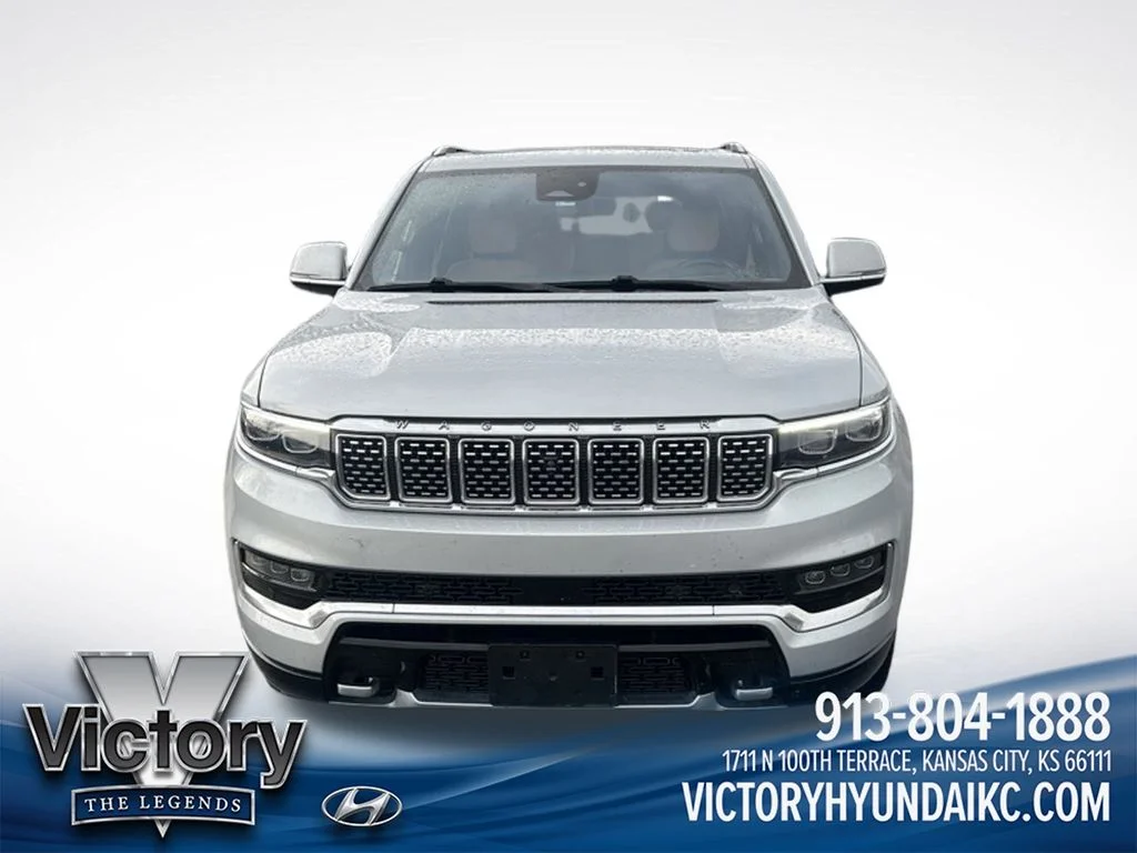 Used 2022 Silver Jeep Series III image 8