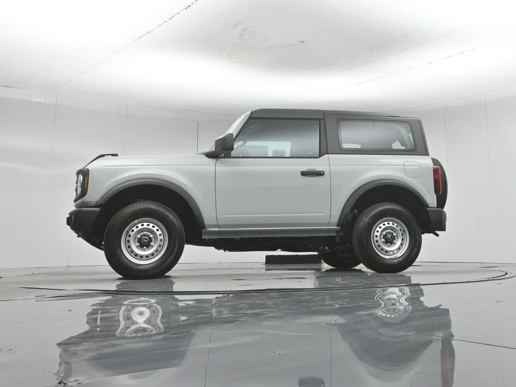 New 2026 Avalanche Gray Ford Base image 48