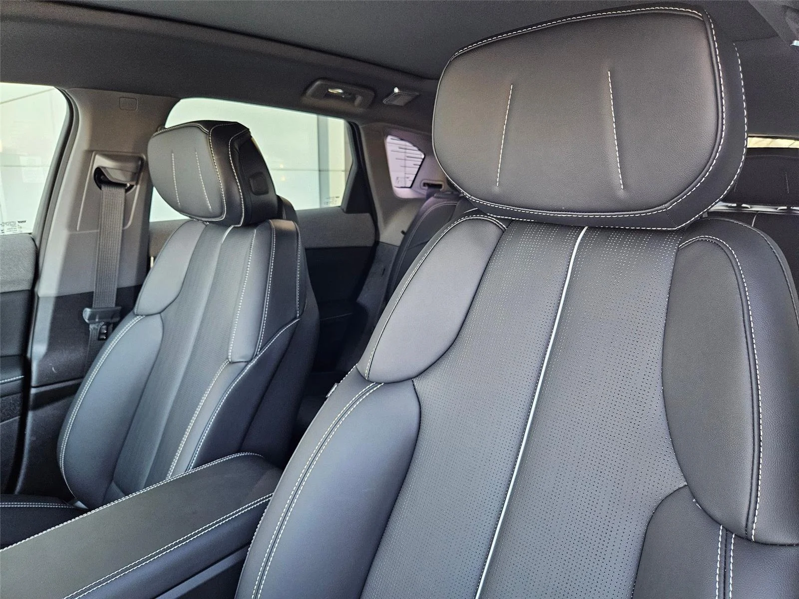 2026 Cadillac OPTIQ Premium Sport - Photo 12
