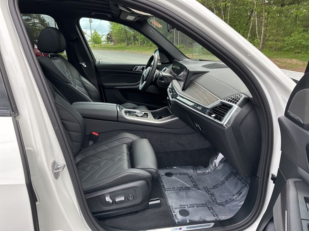 Used 2026 Alpine White BMW xDrive50e image 20