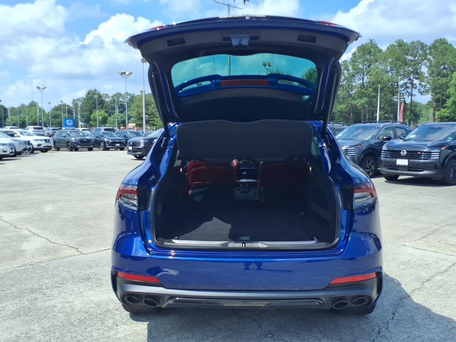 Used 2022 Blu Emozione Metallic Maserati Modena image 27
