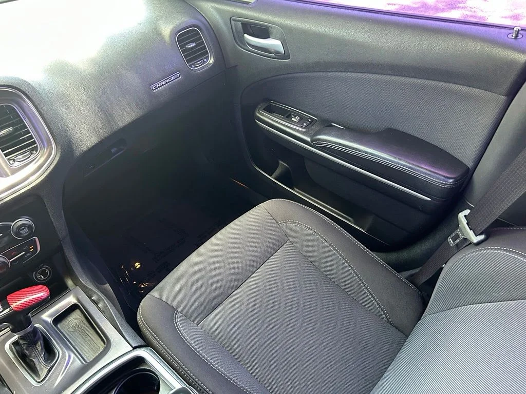 Used 2017 Black Dodge SE image 11
