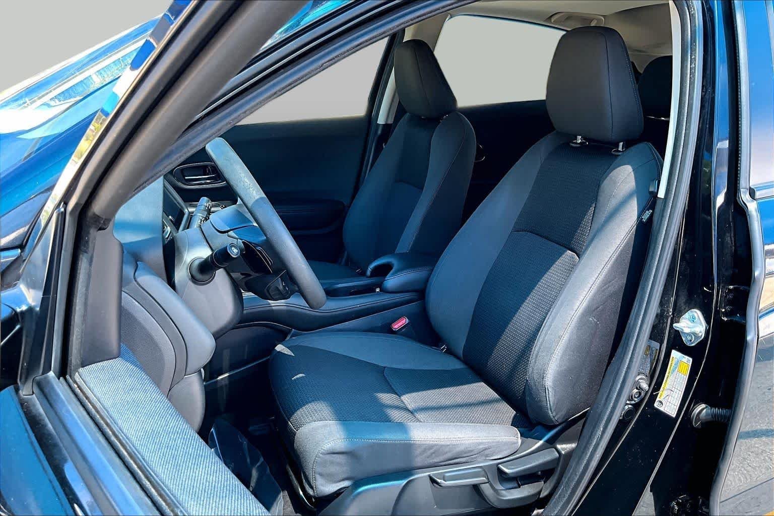 Pre-Owned 2022 Honda HR-V EX