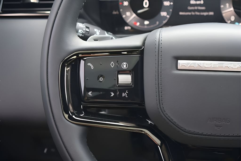 New 2026 Fuji White Land Rover Dynamic SE image 19