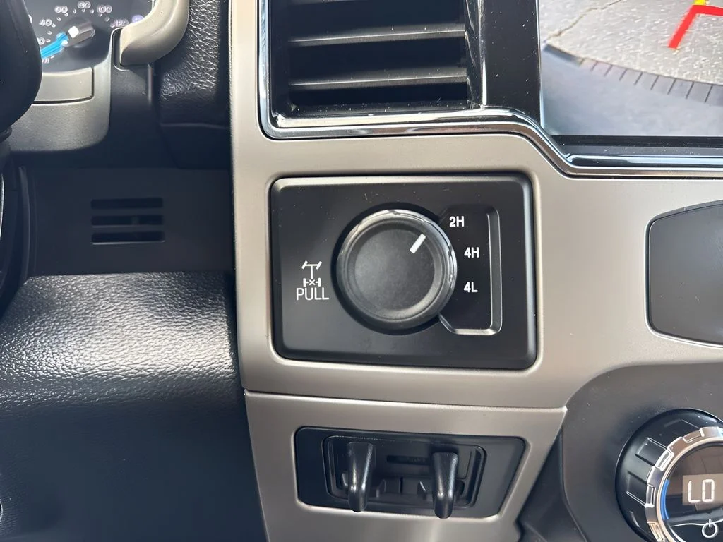 Used 2022 Red Ford Lariat image 23