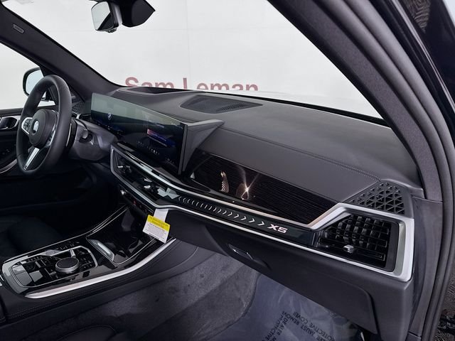 New 2026 Black Sapphire Metallic BMW xDrive40i image 31