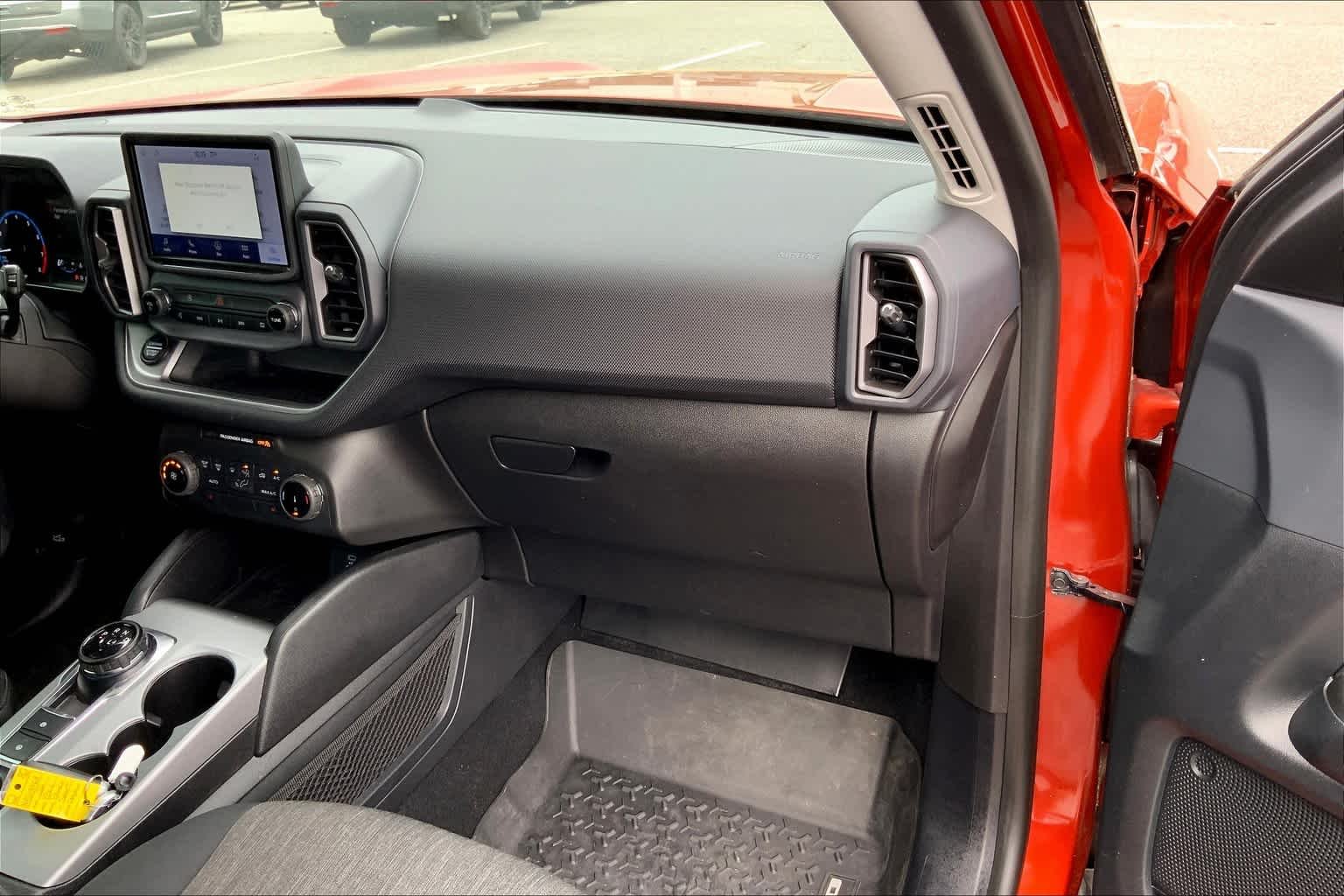 Used 2022 Hot Pepper Red Tinted Clearcoat Ford Big Bend image 18
