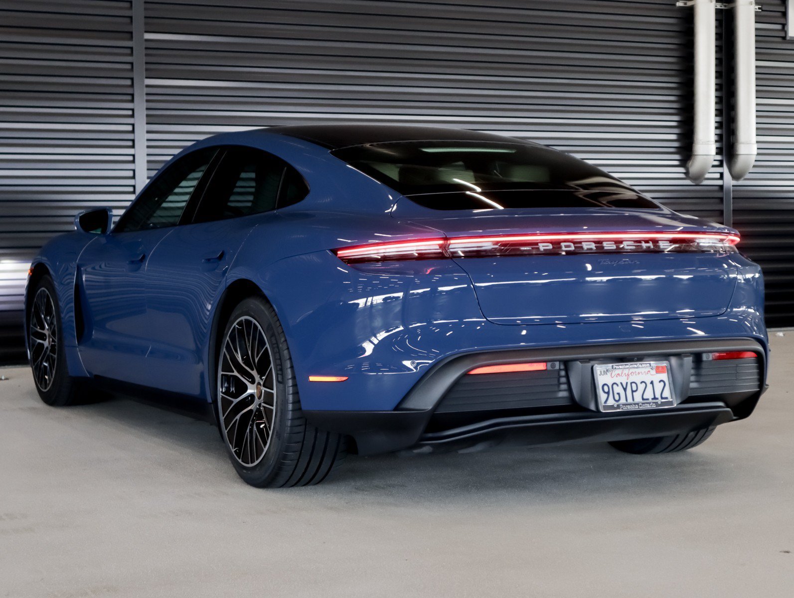 Certified Used 2023 Neptune Blue Porsche  image 3