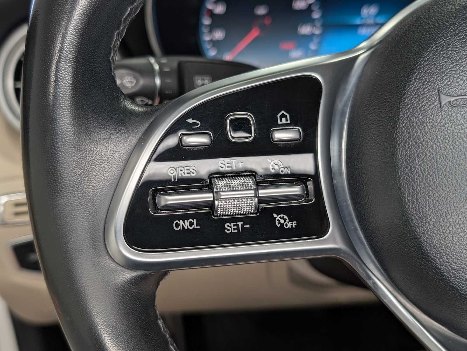 Used 2019 Polar White Mercedes-Benz C 300 image 33