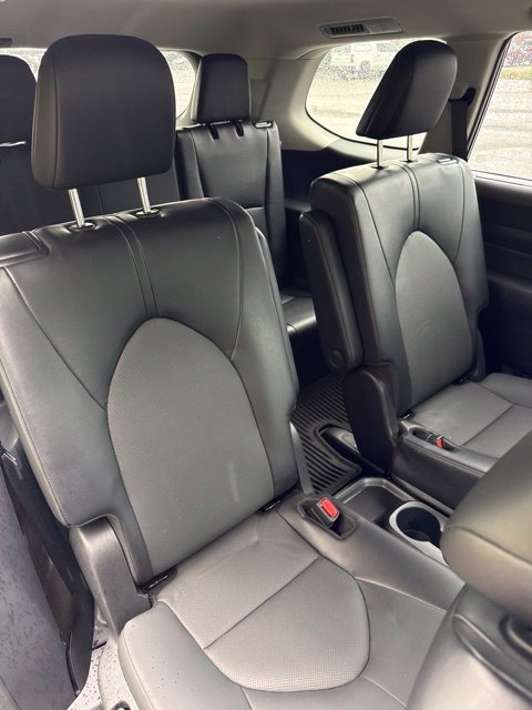 Used 2024 White Toyota XLE image 25
