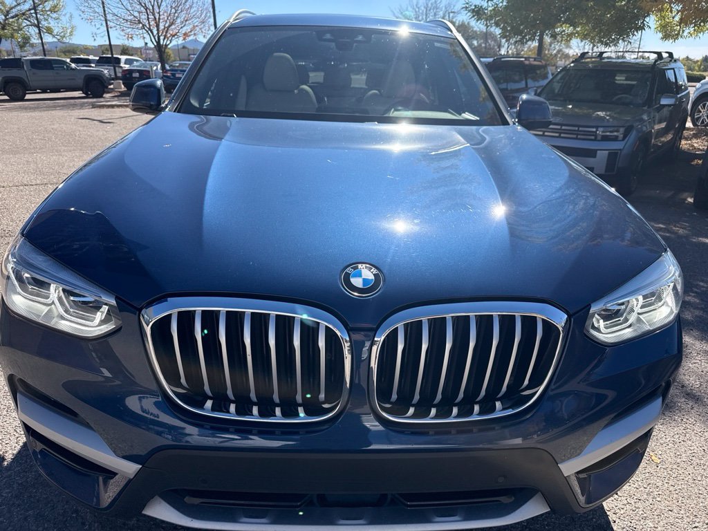 Used 2021 Blue BMW xDrive30i image 3