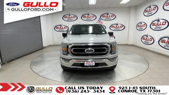 Certified Used 2023 Oxford White Ford XLT image 3