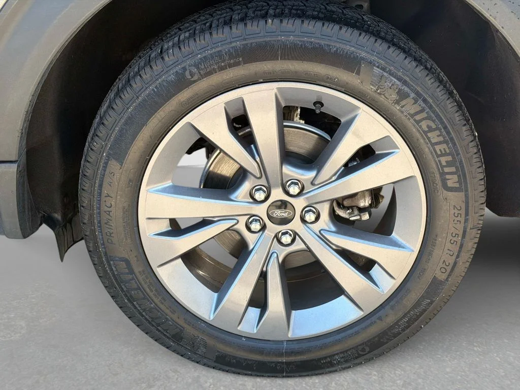 Used 2022 Gray Ford XLT image 12