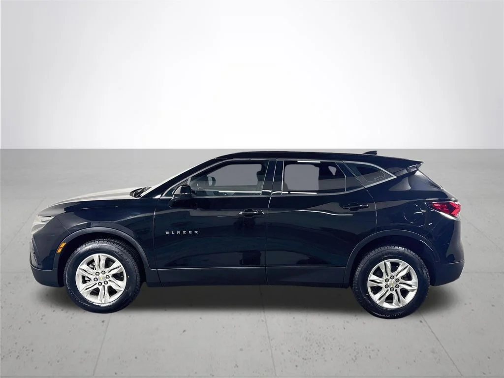 Used 2019 Black Chevrolet L image 9