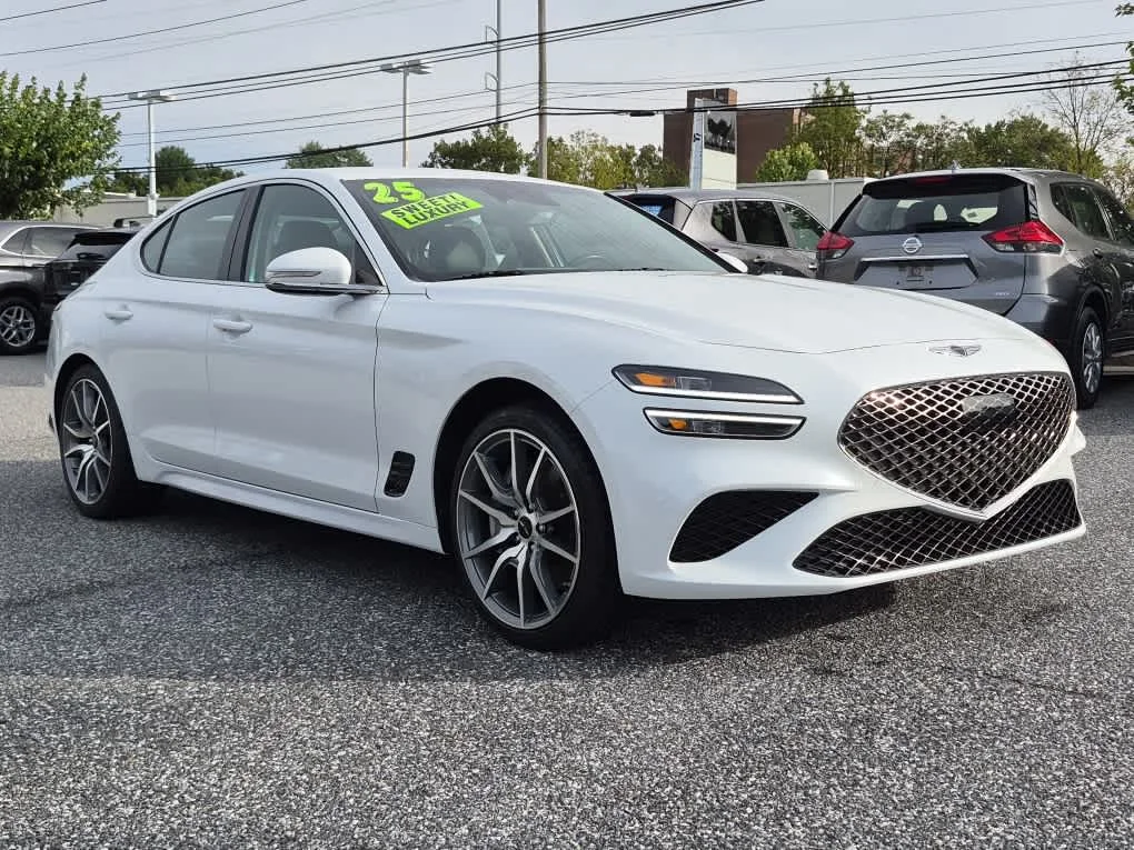 Used 2025 Uyuni White Genesis 2.5T image 2