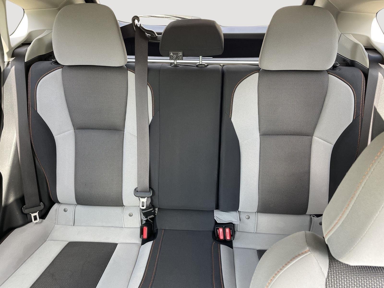 Used 2018 Crystal White Pearl Subaru Premium image 5