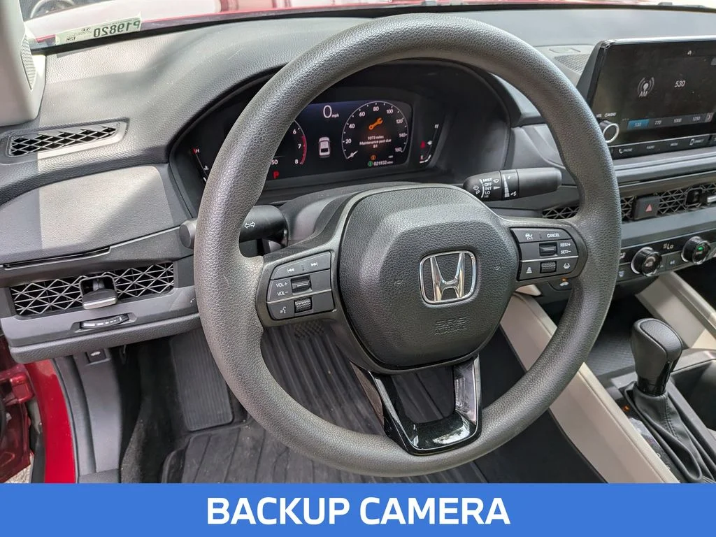 Used 2025 Red Honda SE image 14