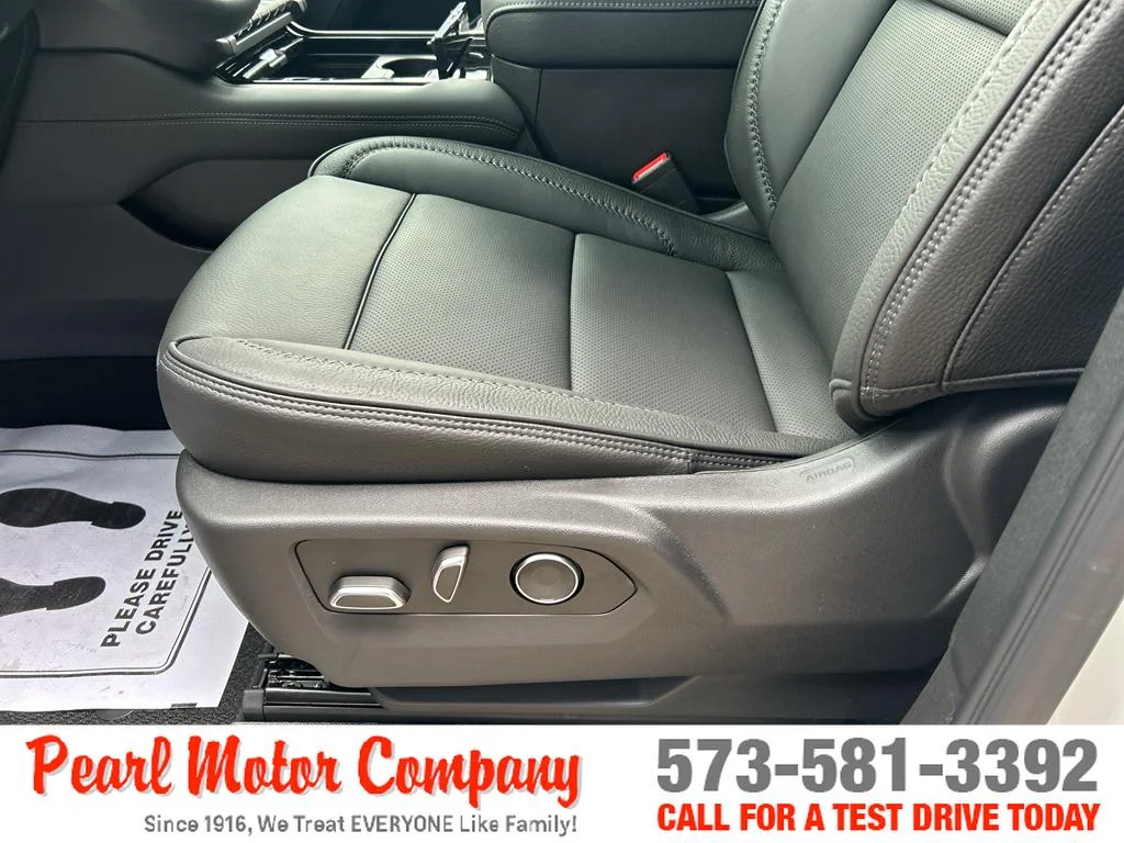 2026 GMC Yukon Denali - Photo 10