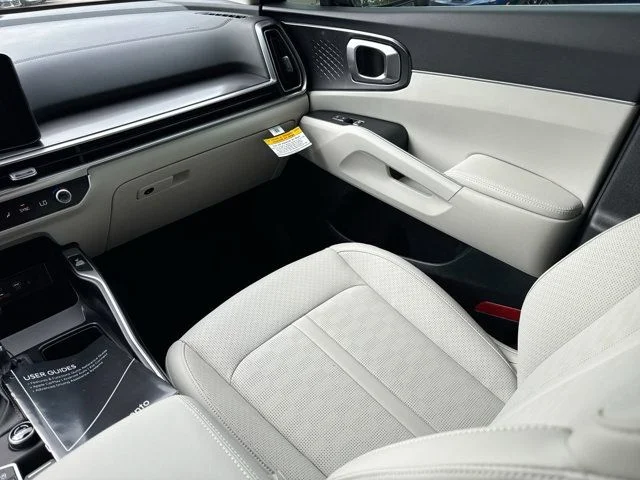 Used 2025 Black Kia S image 13