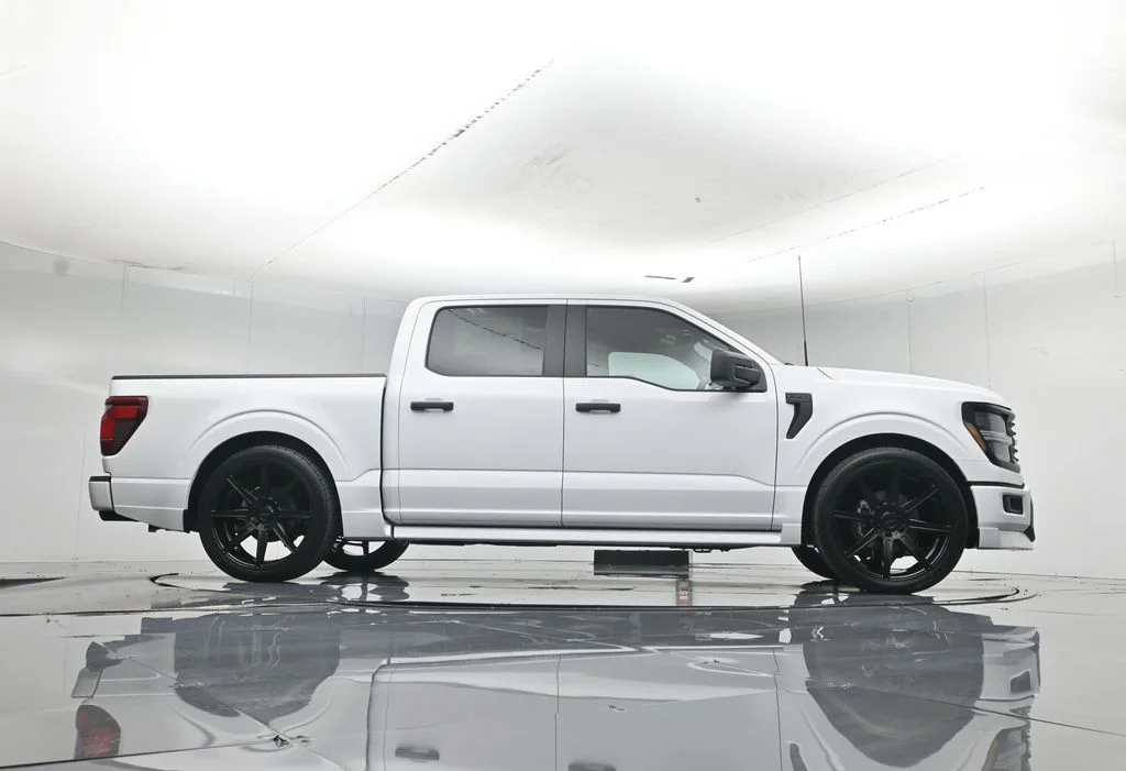 New 2026 Oxford White Ford STX image 45