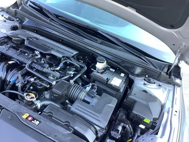 2025 Hyundai Elantra SEL - Photo 12