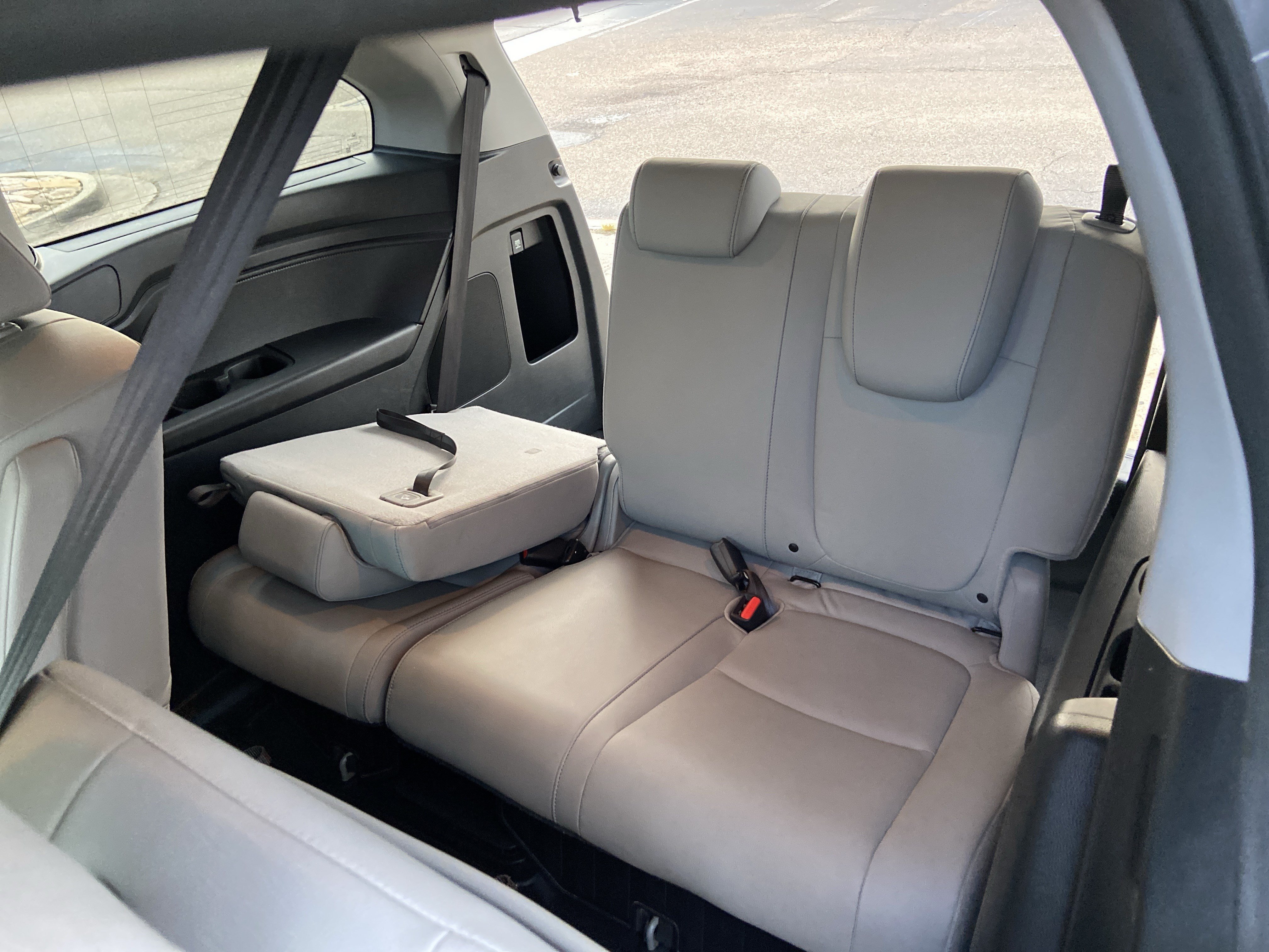 Used 2021 Lunar Silver Metallic Honda EX-L image 50