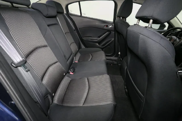 Used 2015 Blue Mazda i Touring image 19