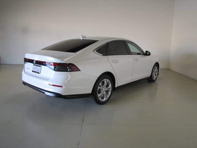2025 Honda Accord LX - Photo 23