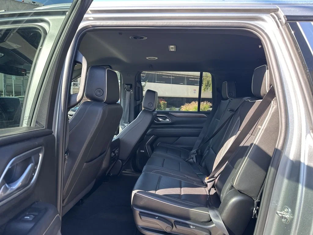 Used 2024 Gray Chevrolet Premier image 10