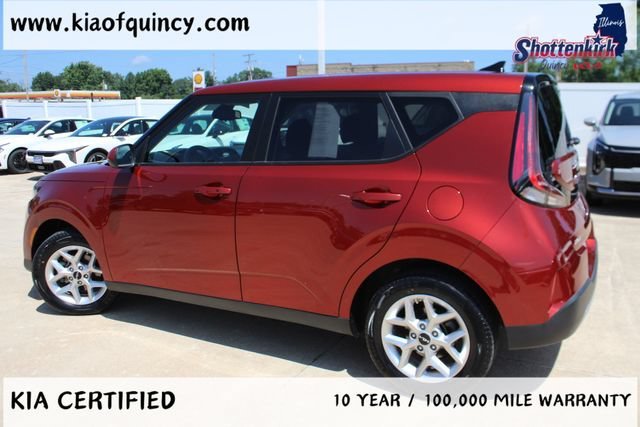 Used 2025 Red Kia S image 3