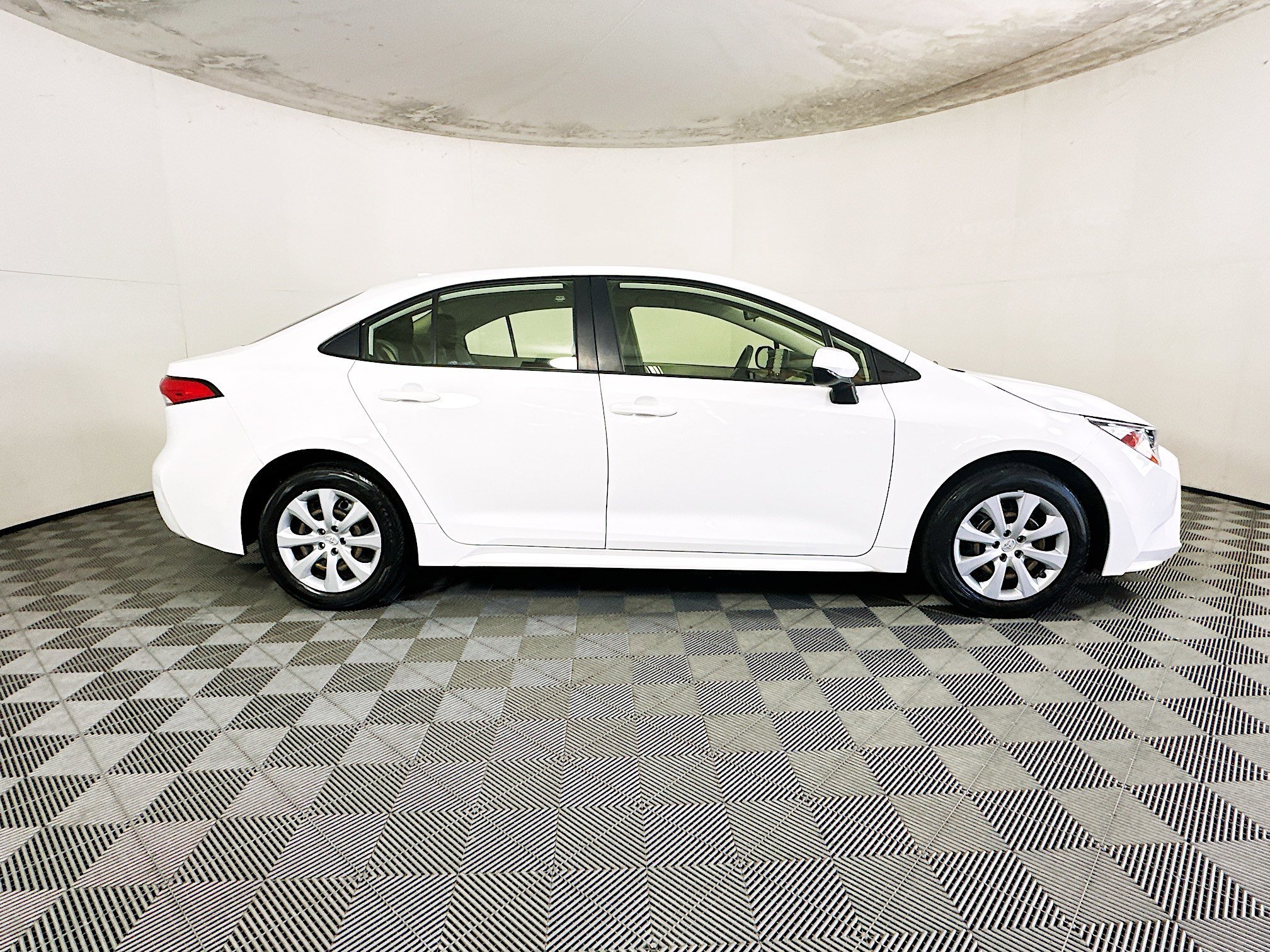 2022 Toyota Corolla thumbnail 4