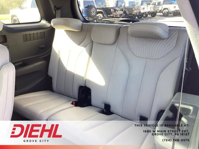 Used 2023 White Hyundai Calligraphy image 10