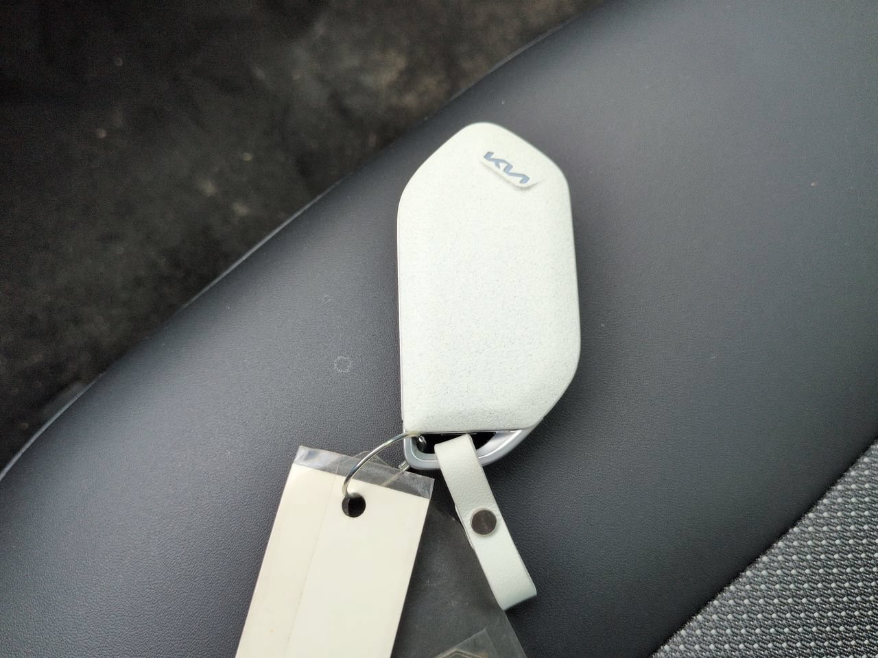 New 2026 Glacial White Pearl Kia Light Long Range image 28