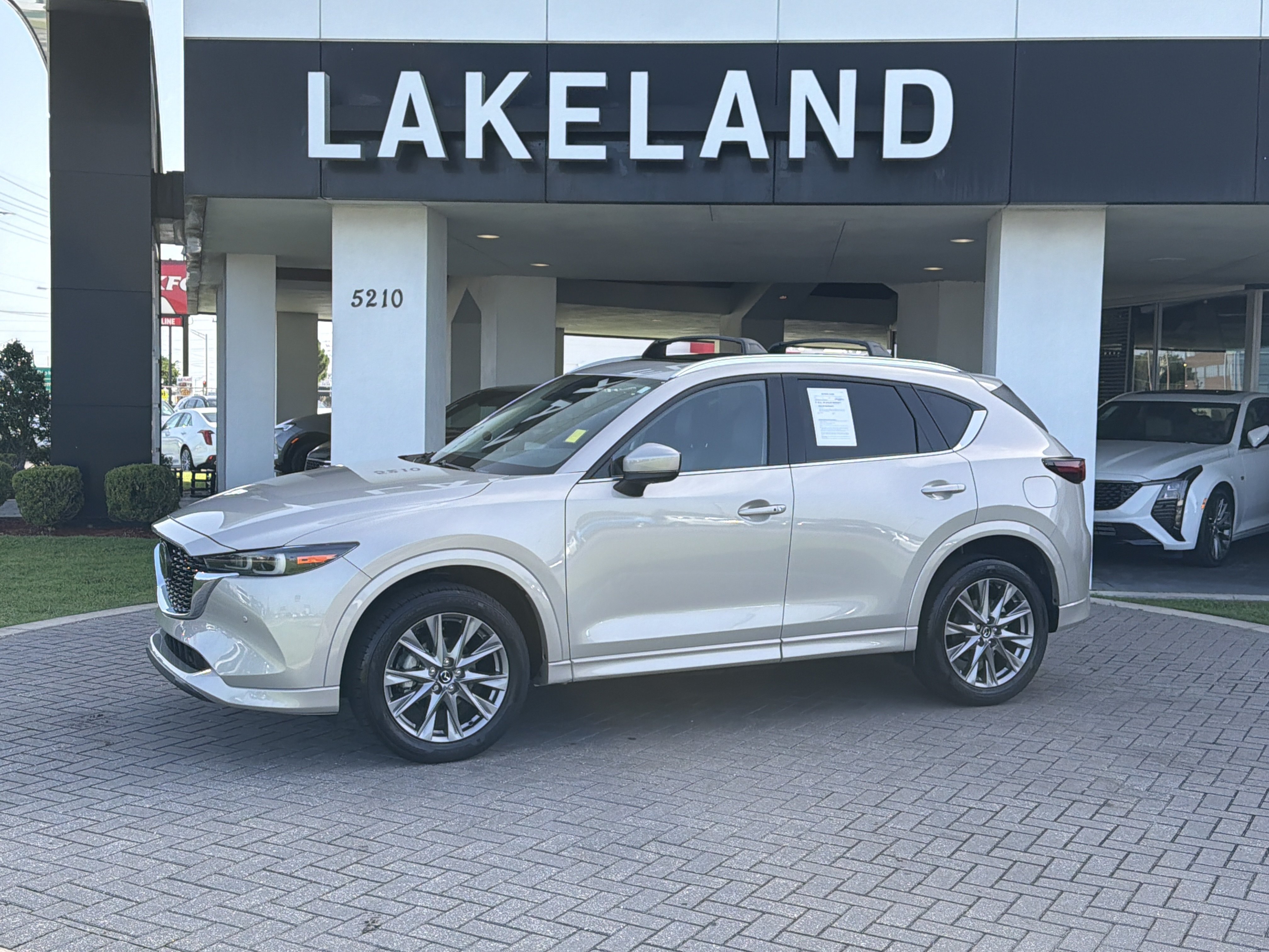 Used 2025 Platinum Quartz Metallic Mazda 2.5 S Premium Plus Package image 2