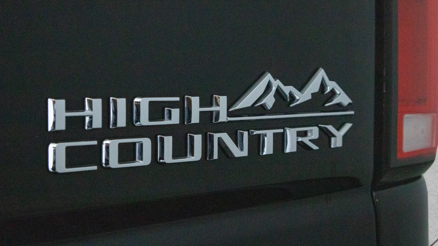 Used 2024 Black Chevrolet High Country image 32