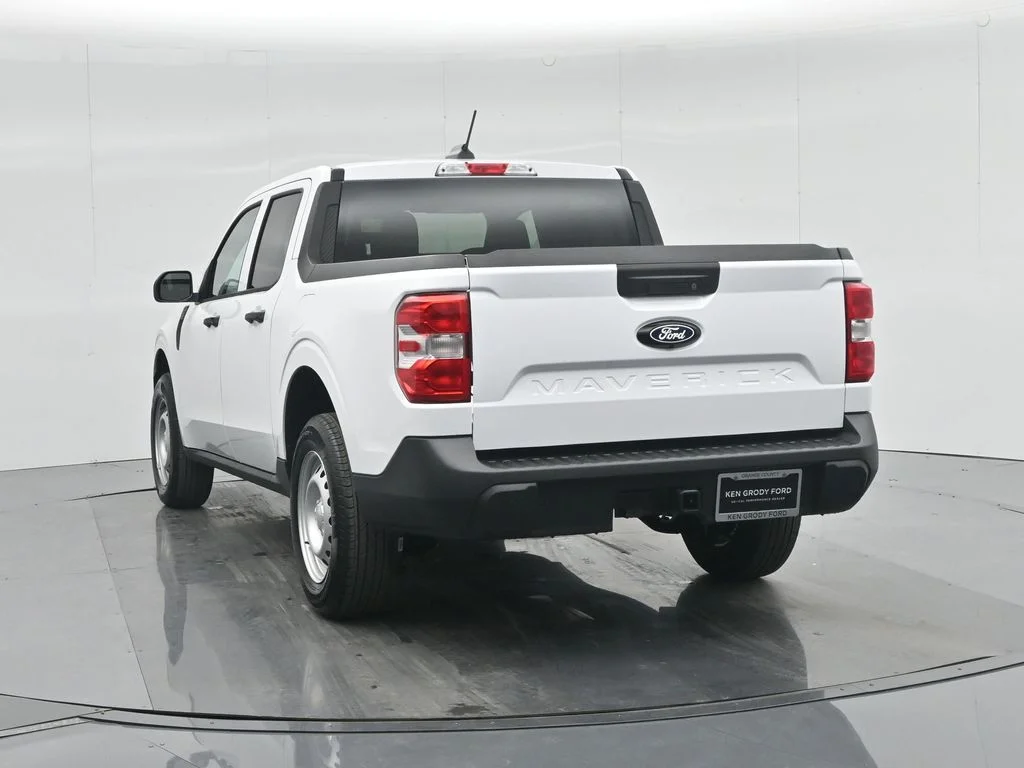 New 2026 Oxford White Ford XL image 25