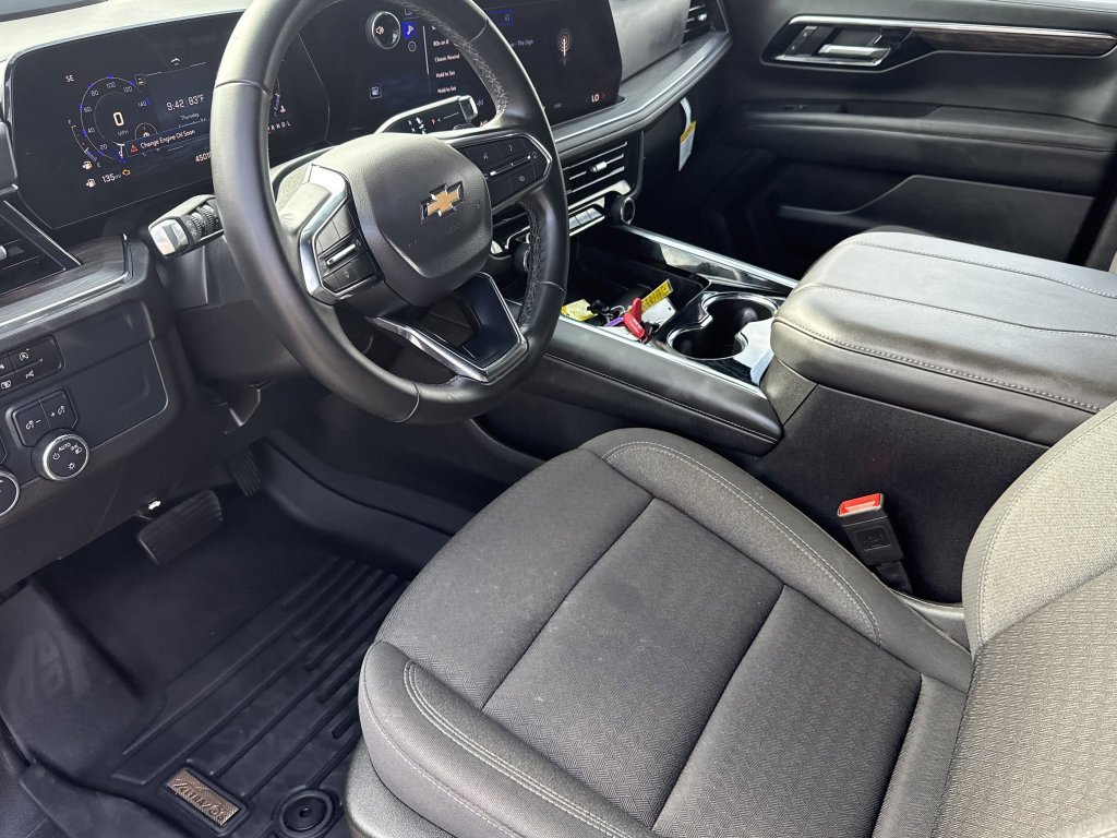 2025 Chevrolet Tahoe LS - Photo 10