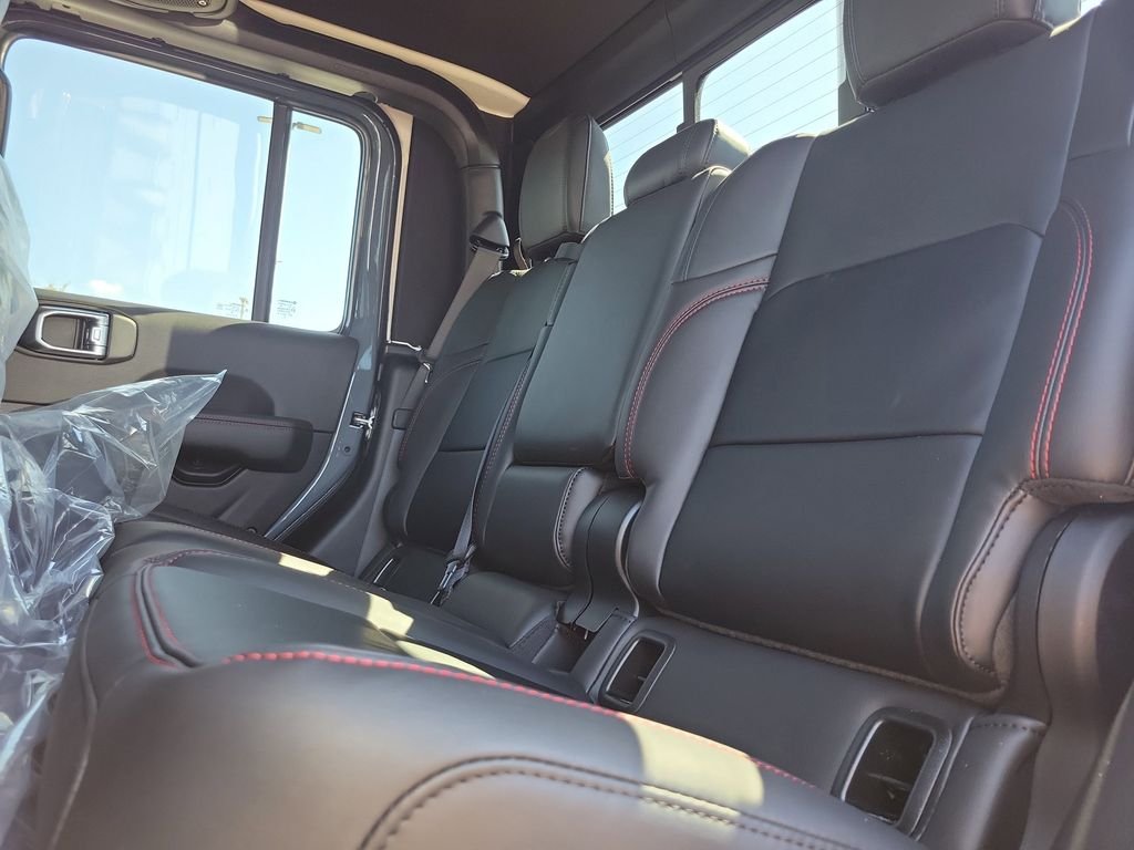 New 2026 Anvil Clear-Coat Exterior Paint Jeep Rubicon X image 8