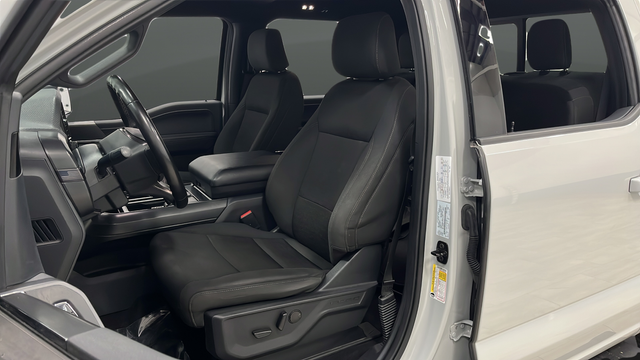 Used 2024 Avalanche Gray Ford XLT image 10