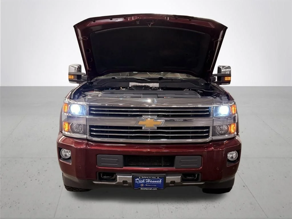 Used 2016 Red Chevrolet High Country image 4