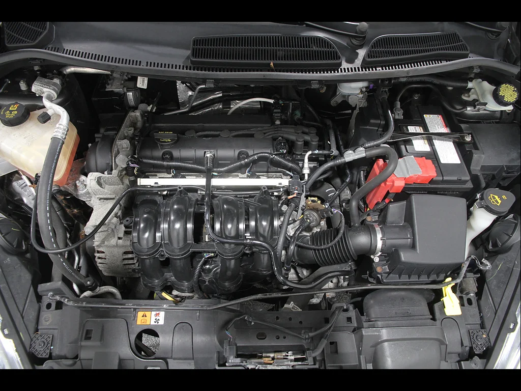 Used 2015 Magnetic Ford SE image 17