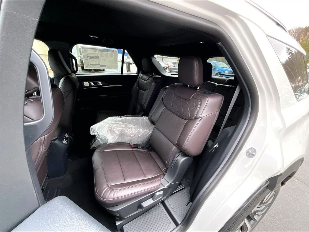 New 2026 White Metallic Ford Platinum image 11