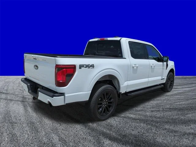 New 2026 Oxford White Ford XLT image 4