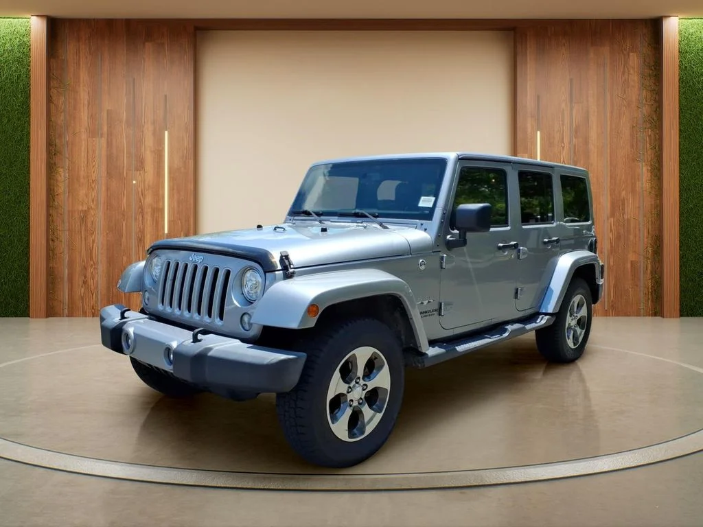 Used 2017 Silver Jeep Unlimited Sahara image 27