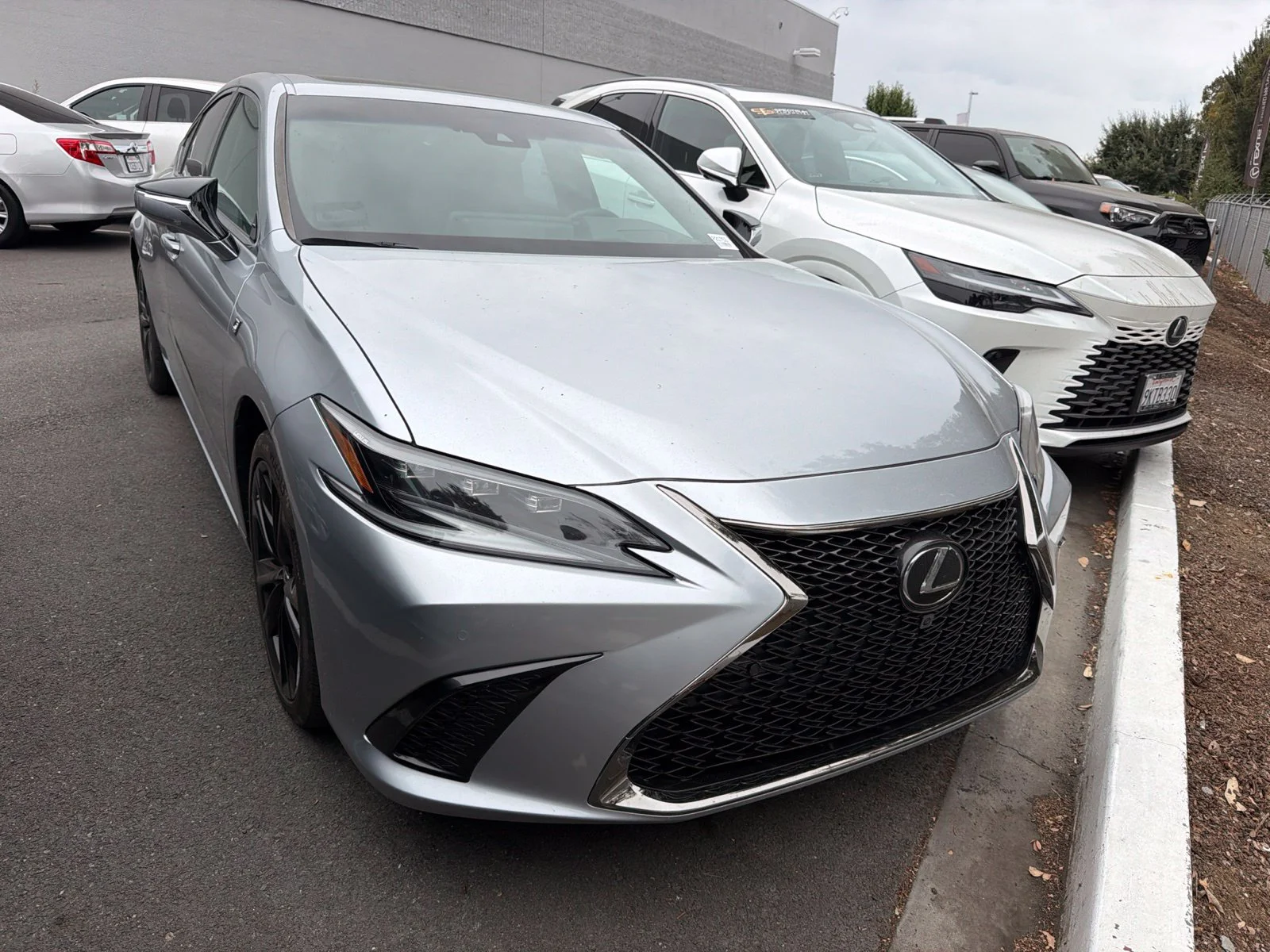 2024 Lexus ES Hybrid