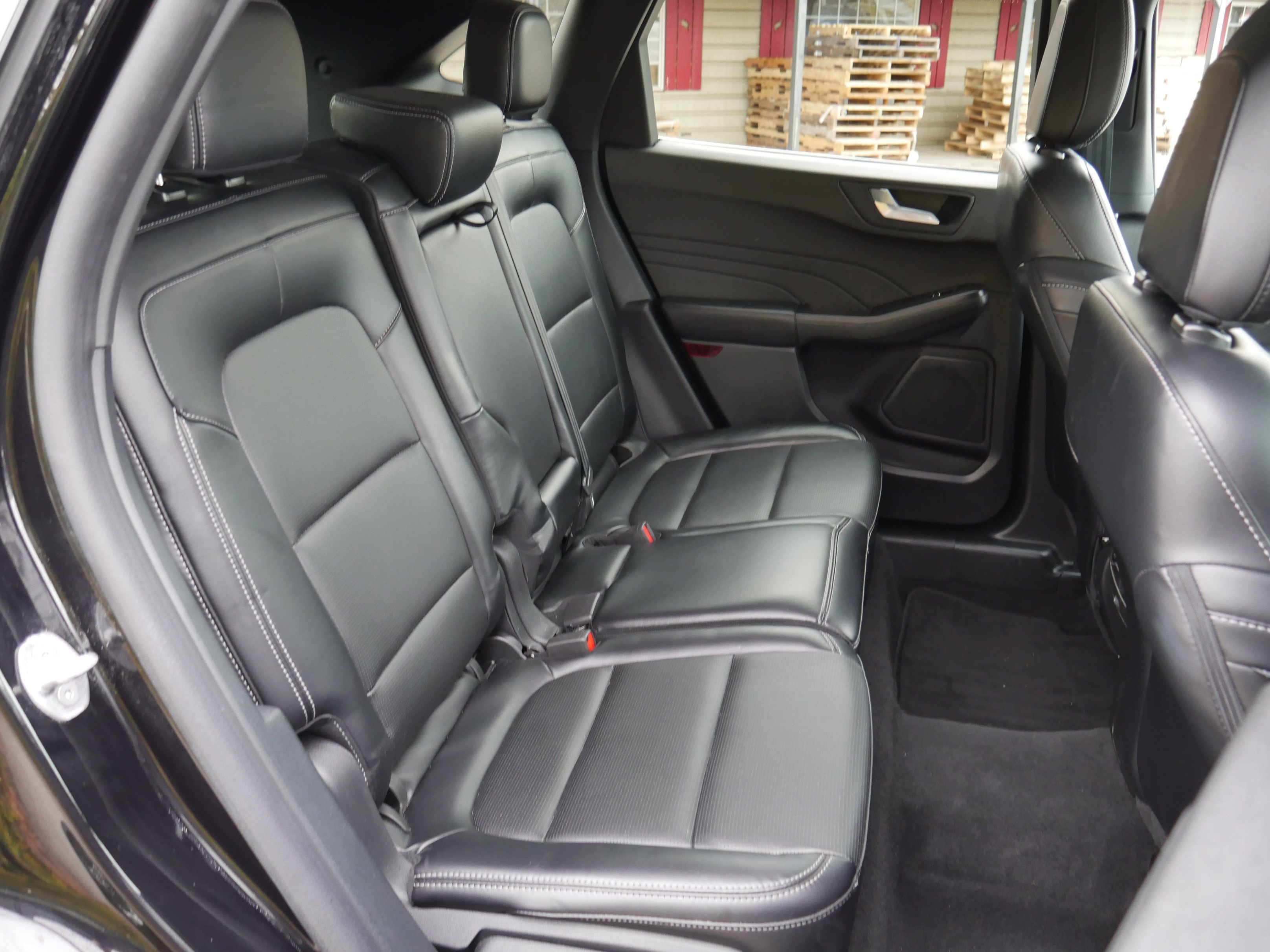 2025 Ford Escape Platinum - Photo 30